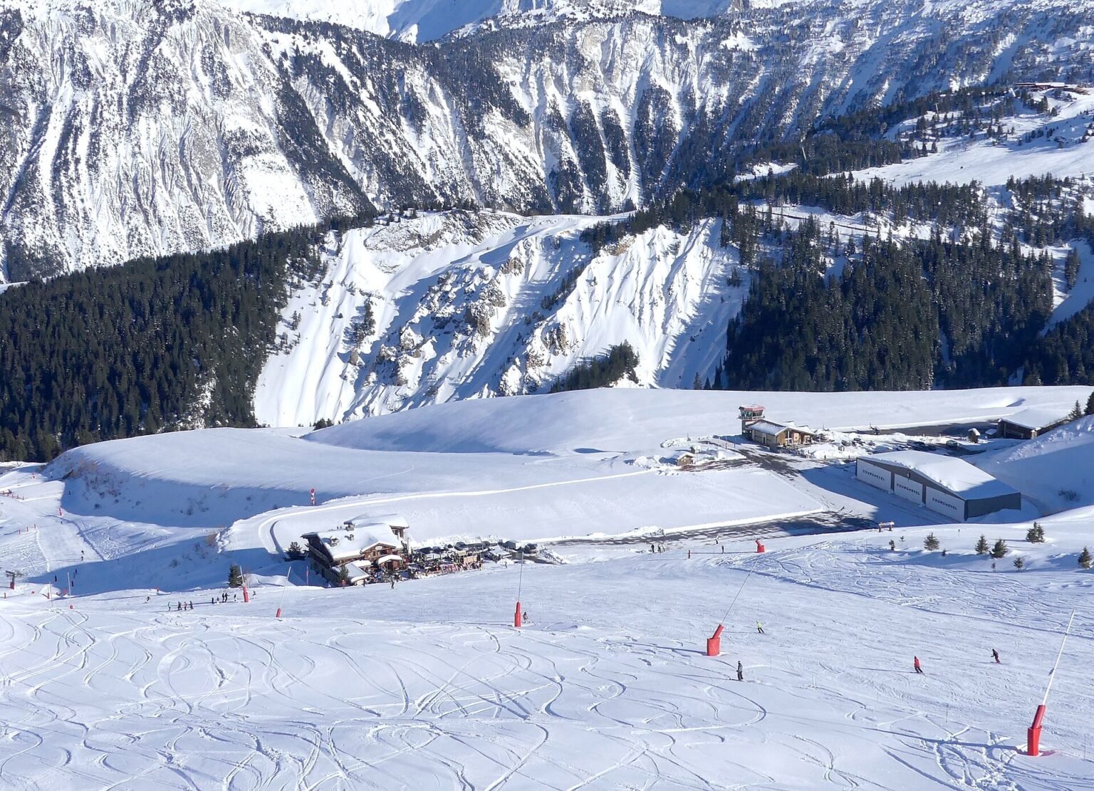 Altiport de Courchevel enneigé