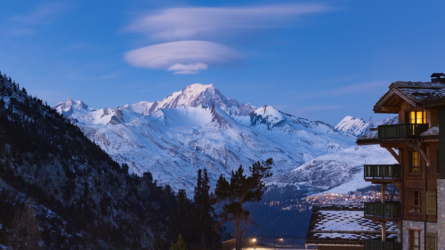 Le Mont-Blanc vu depuis Arc 1950